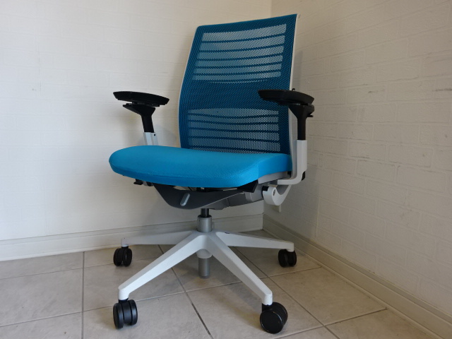 スチールケース ｜ 中古オフィス家具JAWS Used Office Furniture JAWS